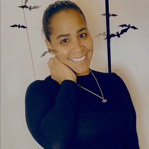 Meet your Posher, Angie